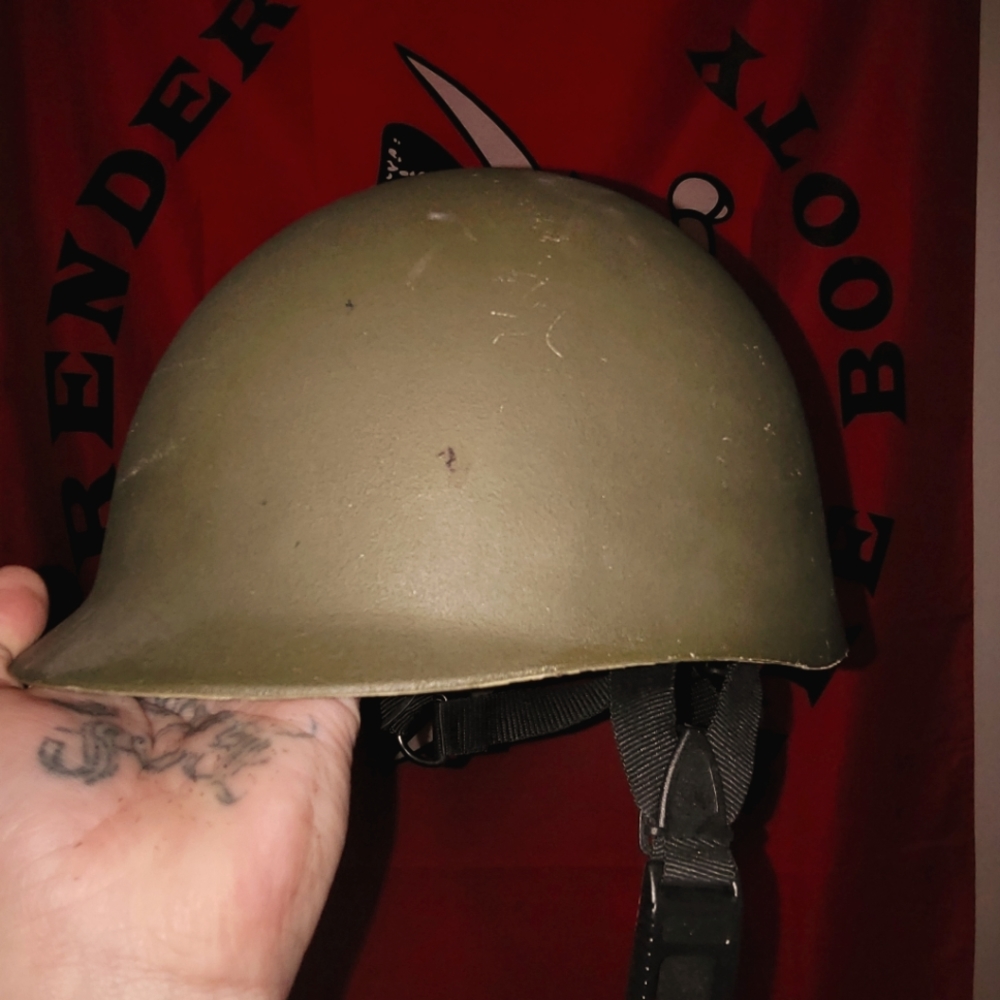 COSTUME ARMY HELMET